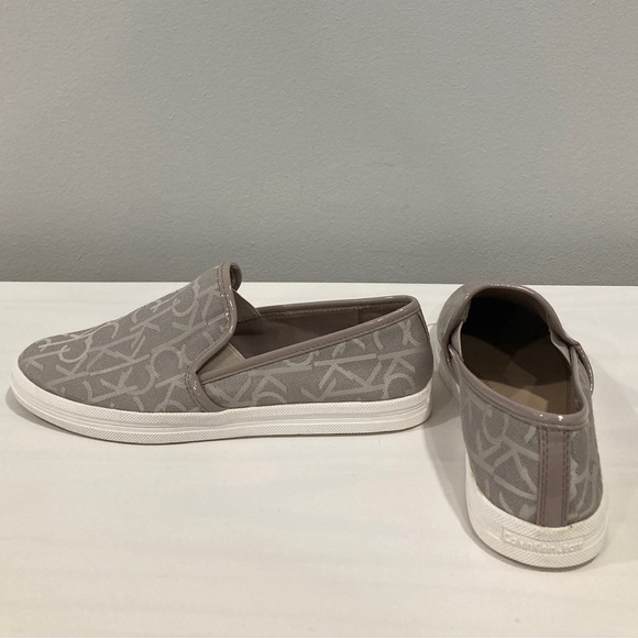 Calvin Klein Jeans Marren Jacquard Logo Patent Cement Slip On Sneakers Size 8.5 - Picture 7 of 13
